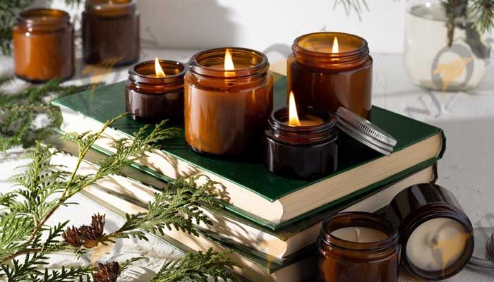 Which is better for candle between tin and glass jars