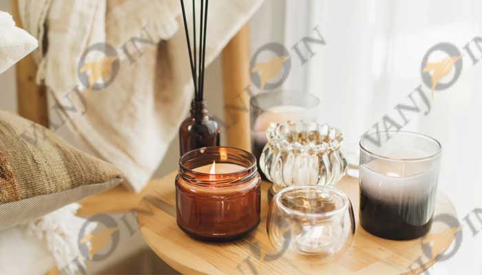 Which is better for candle between tin and glass jars