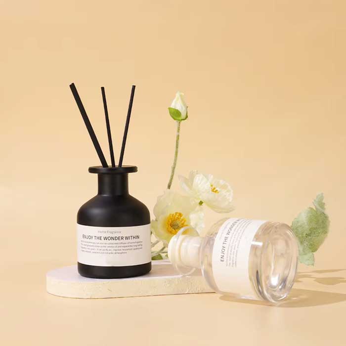50ml 100ml 150ml Reed Diffuser Bottle, Empty Matte Black Glass Jar with Black Sticks, Fragrance Replacement Container for Home, Hotel, Restaurant, Office