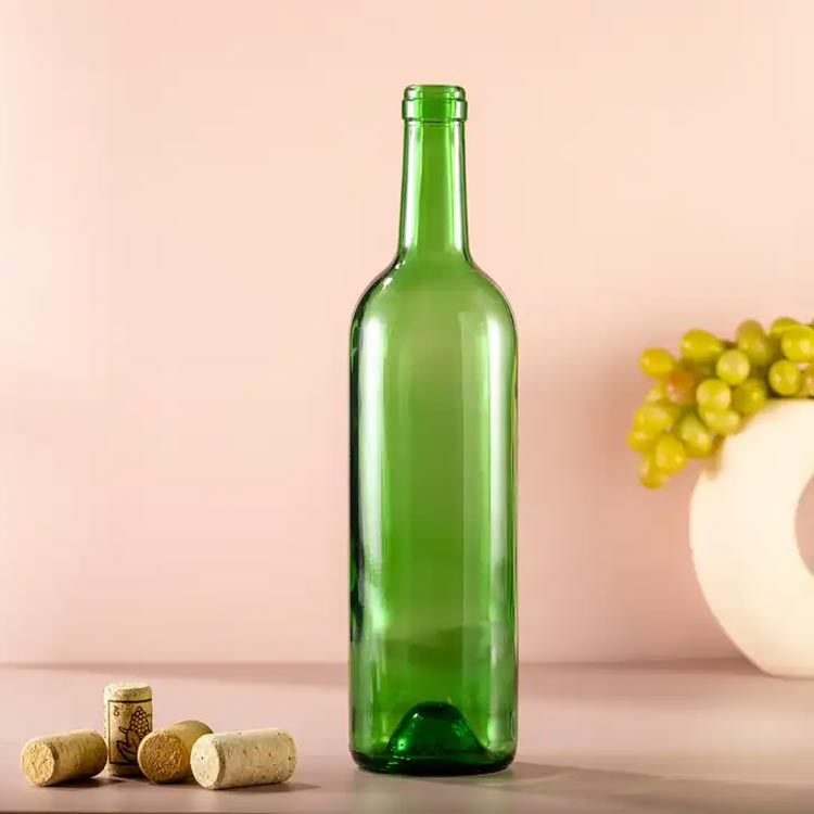 Wholesale 750ml glass green punted bordeaux bottles with corked lids