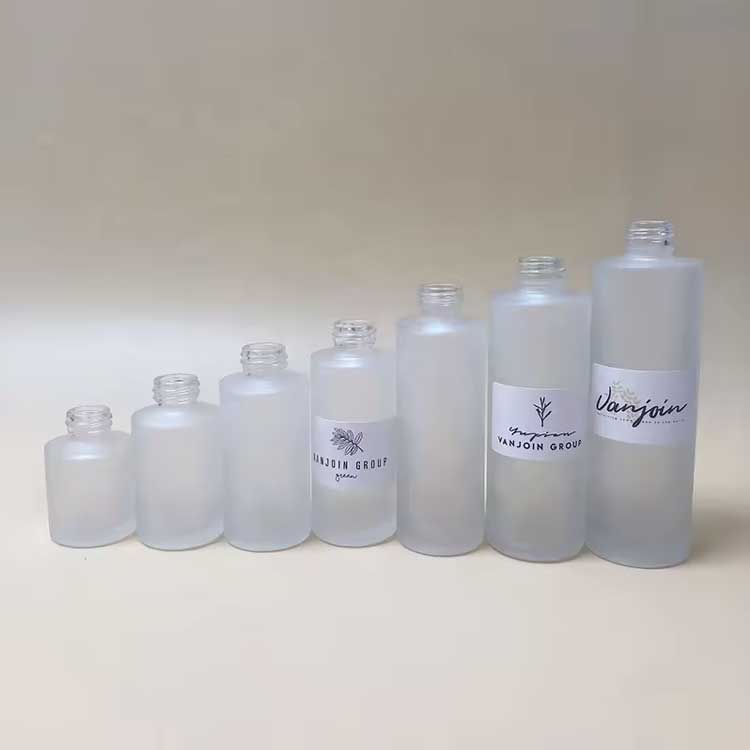 Wholesale refillable frosted 30ml glass treatment pump bottle for makeup foundation